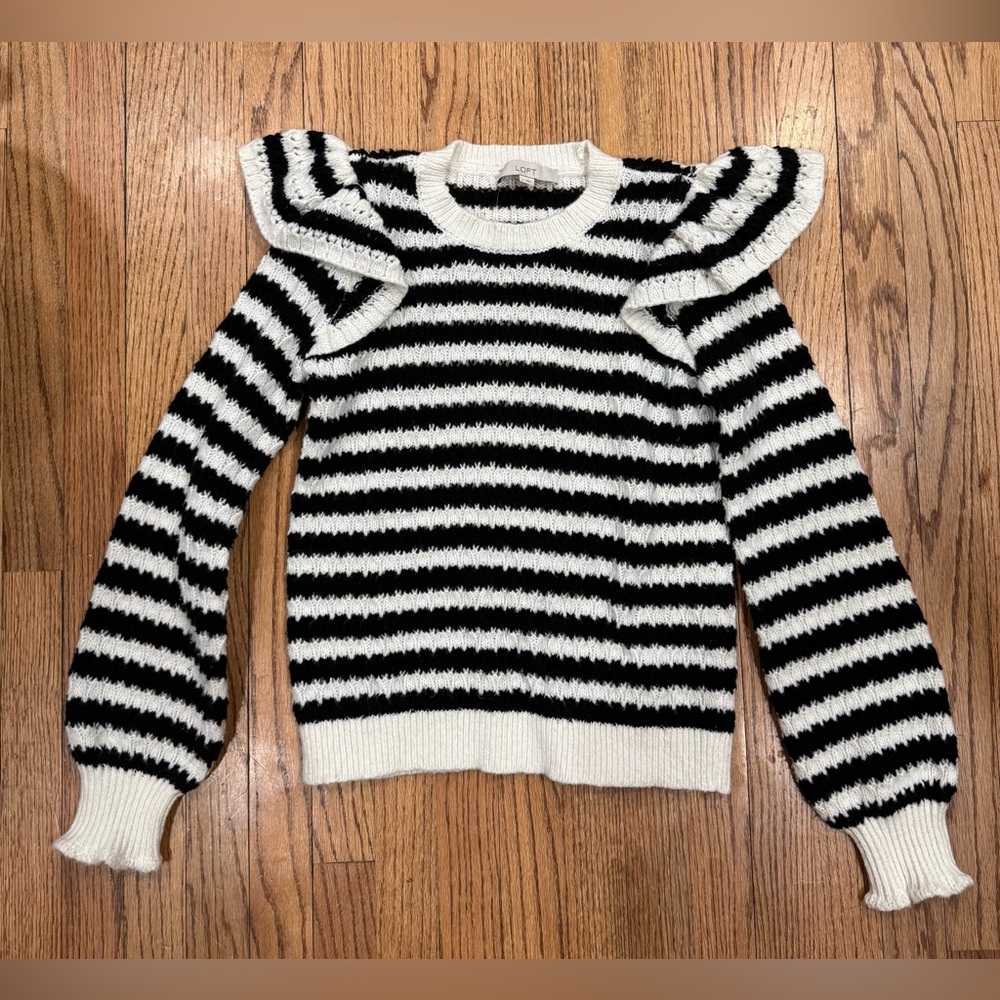 LOFT Black and White Ruffle Sleeve Sweater Medium